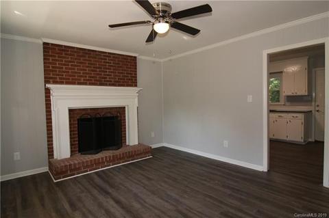 411 Spring St, Concord, NC 28025 photo 4