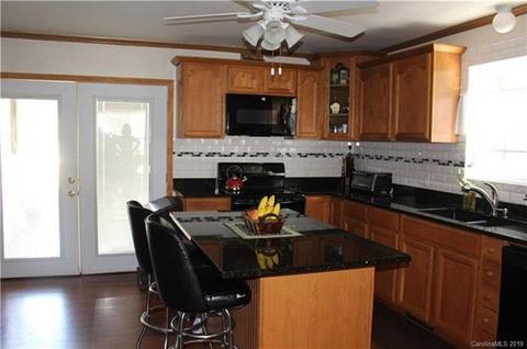 506 W Marsh St, Salisbury, NC 28144 photo 2