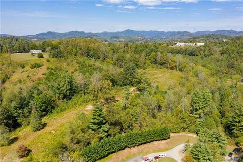 112 Crest View Dr, Marshall, NC 28753 photo 3
