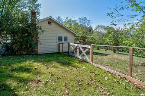 151 Dewey Ave, Canton, NC 28716 photo 6