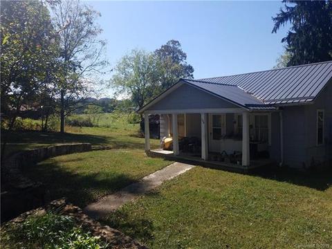 106 Knight Dr, Clyde, NC 28721 photo 5