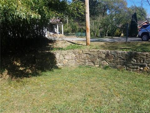 106 Knight Dr, Clyde, NC 28721 photo 6