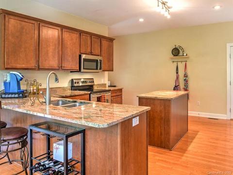 9 Chickadee Ln, Fairview, NC 28730 photo 15