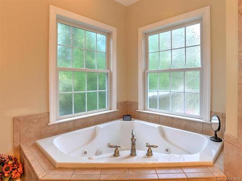 9 Chickadee Ln, Fairview, NC 28730 photo 26
