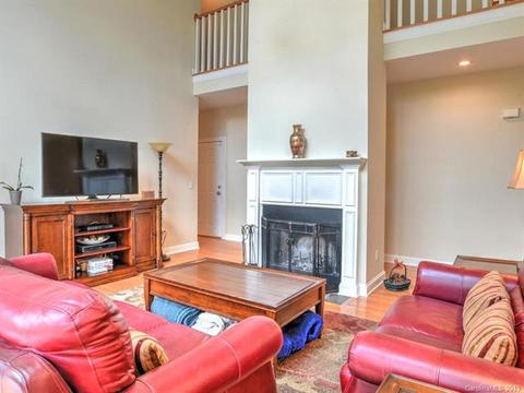 9 Chickadee Ln, Fairview, NC 28730 photo 13