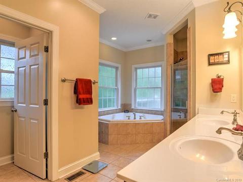 9 Chickadee Ln, Fairview, NC 28730 photo 24