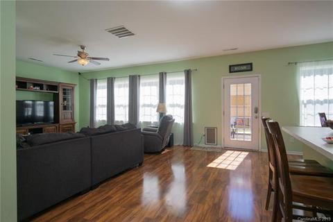 2049 Roscommon Dr, Clover, SC 29710 photo 7