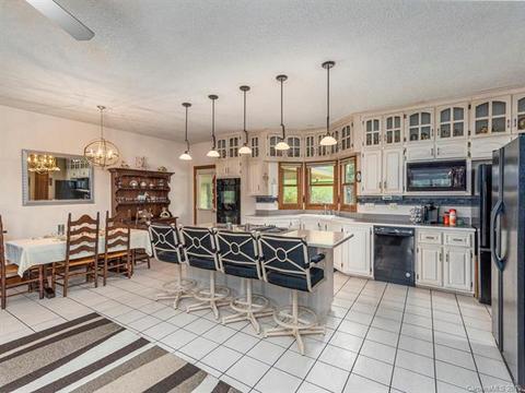 77 Dye Leaf Rd, Fairview, NC 28730 photo 7