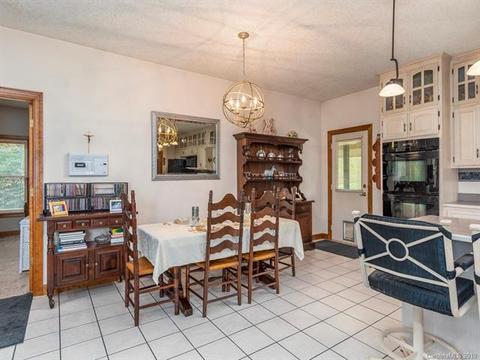 77 Dye Leaf Rd, Fairview, NC 28730 photo 9