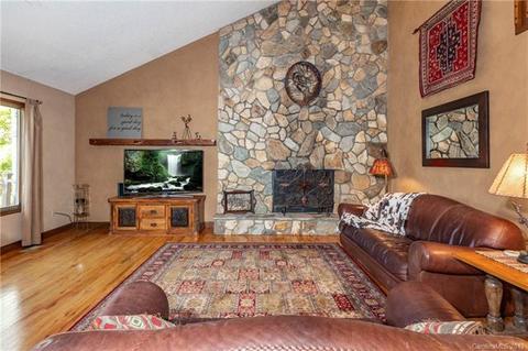 23 Uloque Ct, Brevard, NC 28712 photo 9