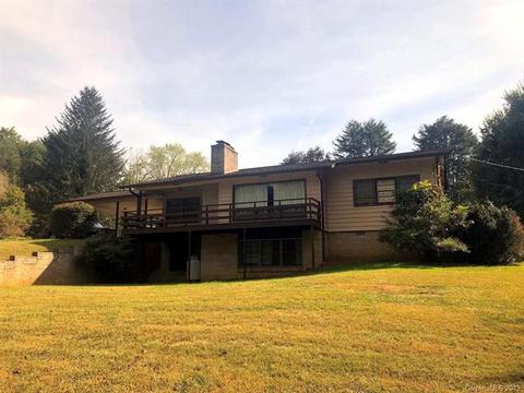 77 N Sunset Ln, Sylva, NC 28779 photo 2
