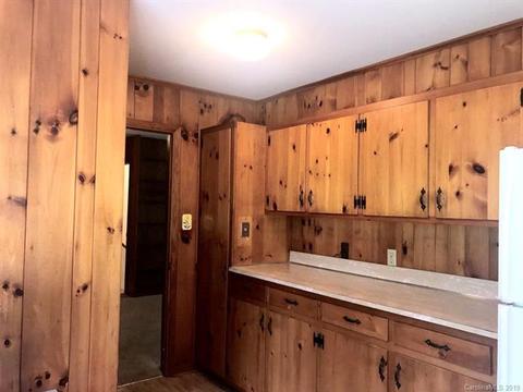 77 N Sunset Ln, Sylva, NC 28779 photo 10