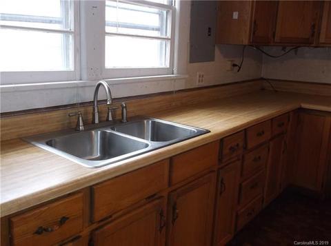 503 E Franklin St, Salisbury, NC 28146 photo 6