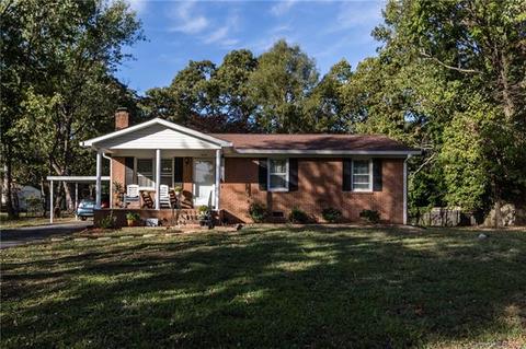 405 E 25th St, Kannapolis, NC 28083 photo 1