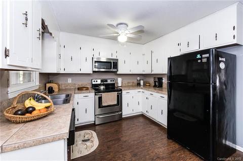 405 E 25th St, Kannapolis, NC 28083 photo 16