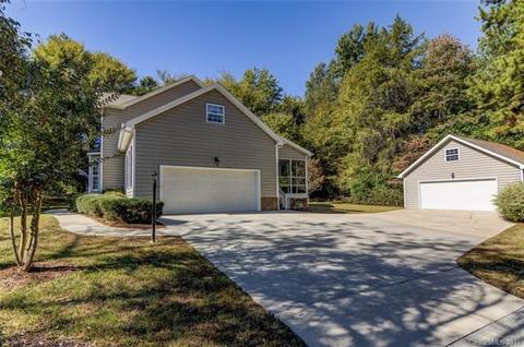 16010 Hamilton Forest Dr, Fort Mill, SC 29708 photo 4