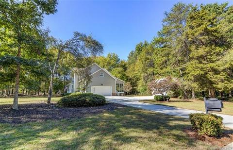 16010 Hamilton Forest Dr, Fort Mill, SC 29708 photo 2