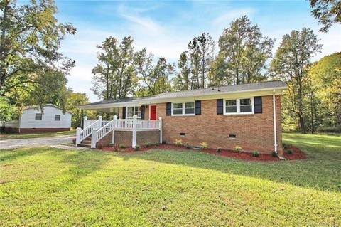 455 Clinton Ave, Lancaster, SC 29720 photo 2