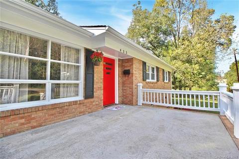 455 Clinton Ave, Lancaster, SC 29720 photo 3