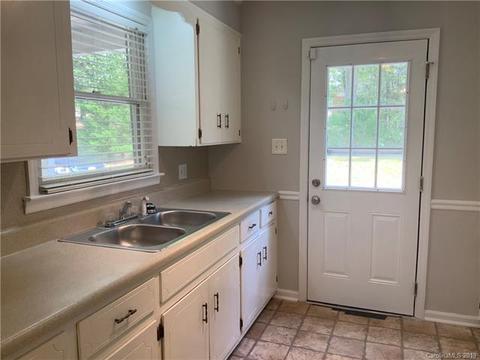 2156 Dover Ln, Lancaster, SC 29720 photo 14