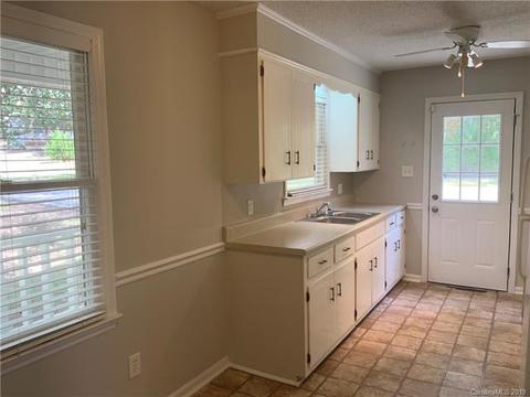 2156 Dover Ln, Lancaster, SC 29720 photo 12
