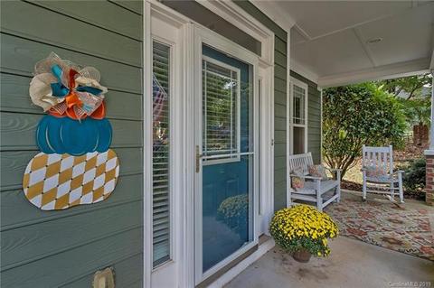 9407 Glenecho Dr, Cornelius, NC 28031 photo 3