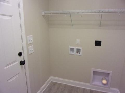 1359 Landsdowne Dr, Conover, NC 28613 photo 8