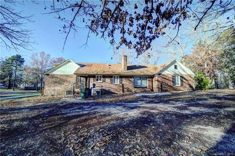 236 Smith St, Wingate, NC 28174 photo 5