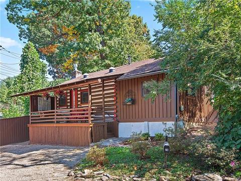 28 Rhododendron Dr Asheville Nc 28805 14 Photos Mls 3561014