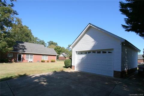 1303 Reflections Dr, Monroe, NC 28112 photo 9