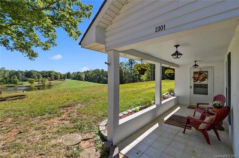 2301 Michael Dr, Lancaster, SC 29720 photo 3