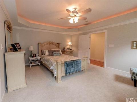 2641 Nicklaus Ct, Conover, NC 28613 photo 4