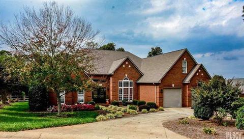 2641 Nicklaus Ct, Conover, NC 28613 photo 1