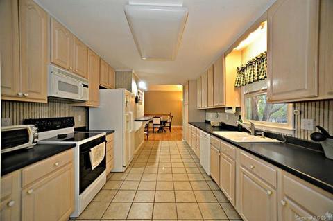 123 Nighthawk Dr, Sylva, NC 28779 photo 9