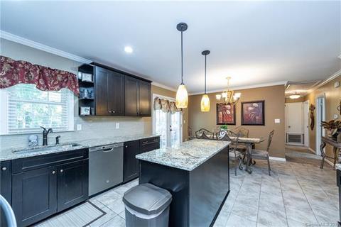 539 Oakhaven Dr, Lancaster, SC 29720 photo 14
