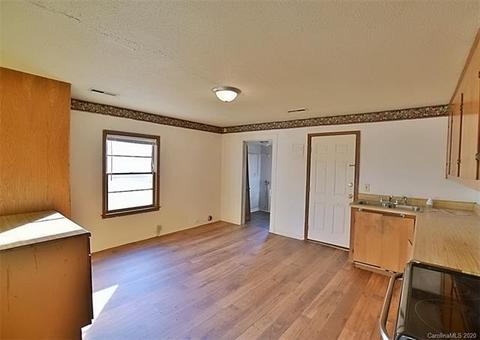 1050 Wiggins Rd, Clover, SC 29710 photo 7