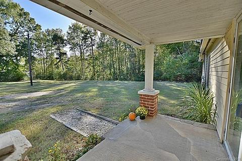 1050 Wiggins Rd, Clover, SC 29710 photo 4