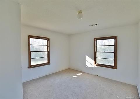 1050 Wiggins Rd, Clover, SC 29710 photo 9