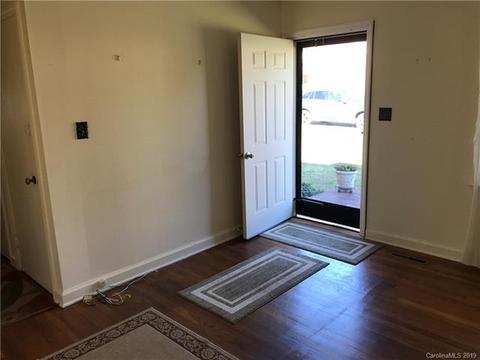 120 Stephens Dr, Morganton, NC 28655 photo 5