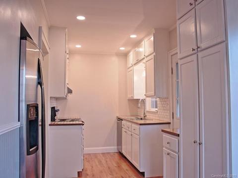 33 Monroe St, Brevard, NC 28712 photo 5
