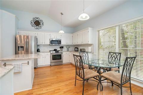4308 Silvermere Way, Charlotte, NC 28269 photo 7
