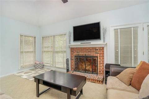 4308 Silvermere Way, Charlotte, NC 28269 photo 4