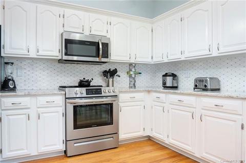 4308 Silvermere Way, Charlotte, NC 28269 photo 9