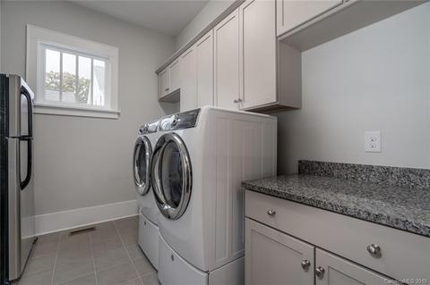 452 Beaty St, Davidson, NC 28036 photo 9