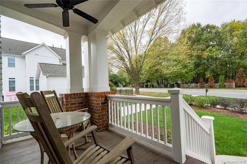 452 Beaty St, Davidson, NC 28036 photo 4