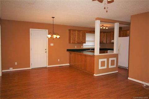 909 Mauney Rd, Stanley, NC 28164 photo 6