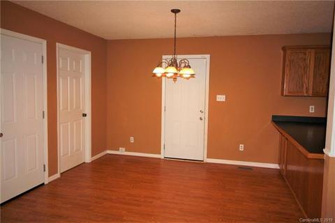 909 Mauney Rd, Stanley, NC 28164 photo 5