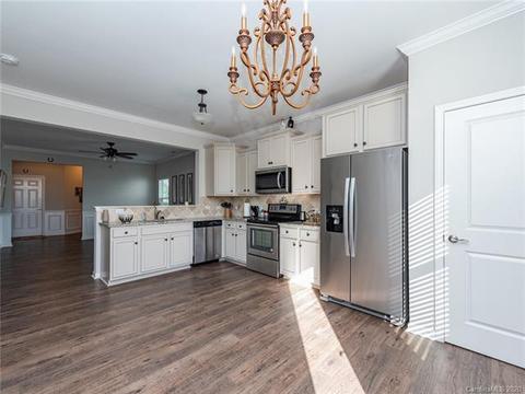 22449 Gateway Dr, Lancaster, SC 29720 photo 21