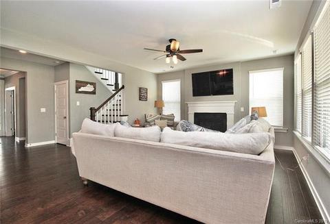 668 Daventry Ct, Clover, SC 29710 photo 12
