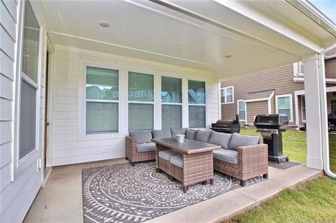 668 Daventry Ct, Clover, SC 29710 photo 7